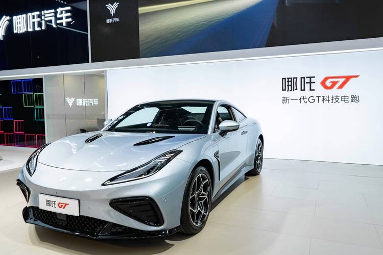 深圳坪山区蓝创海企业管理咨询哪吒汽车在智能汽车领域的表现，领途汽车在新能源汽车市场中的影响力